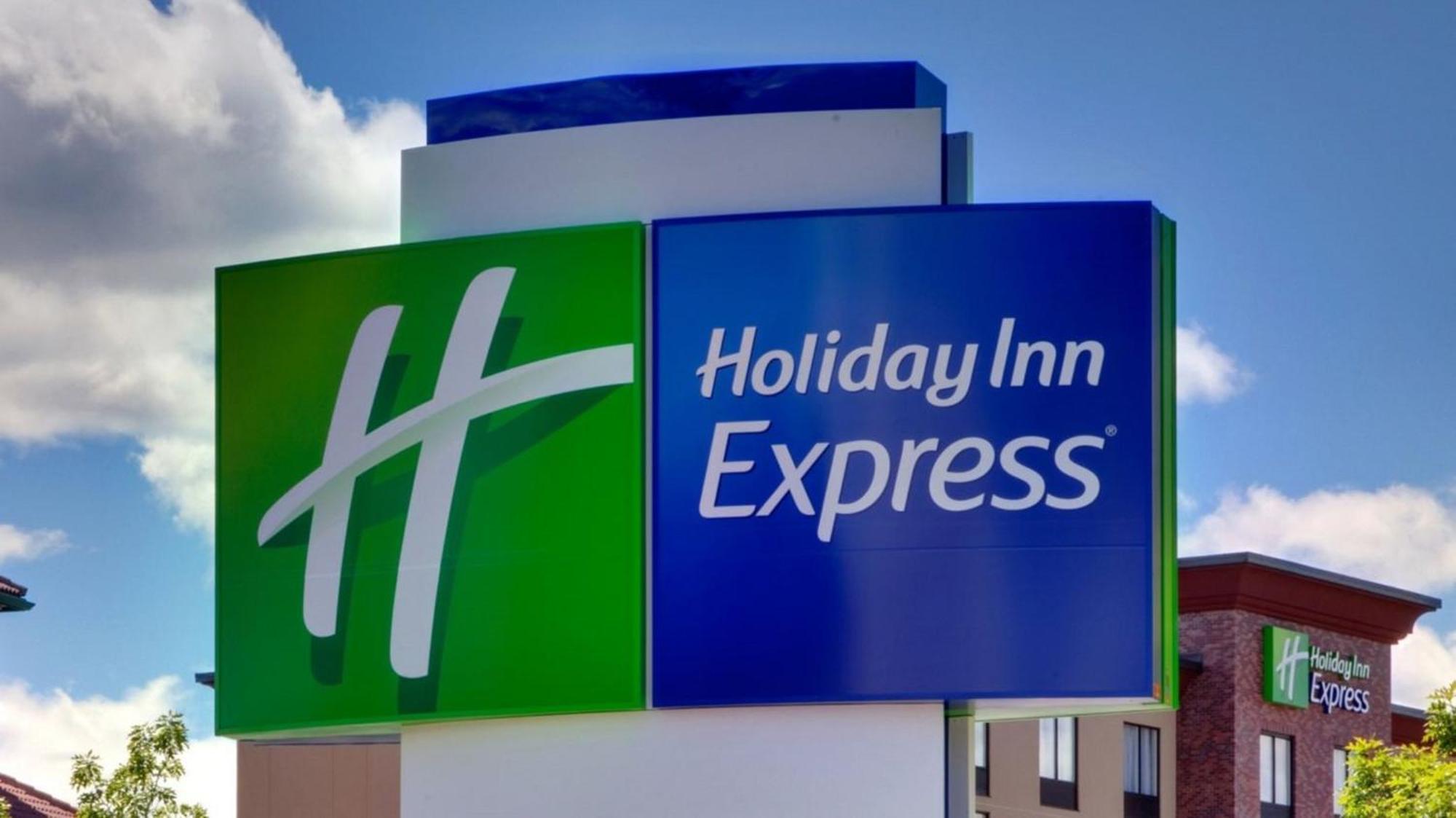 Holiday Inn Express Redding North By Ihg Exterior foto